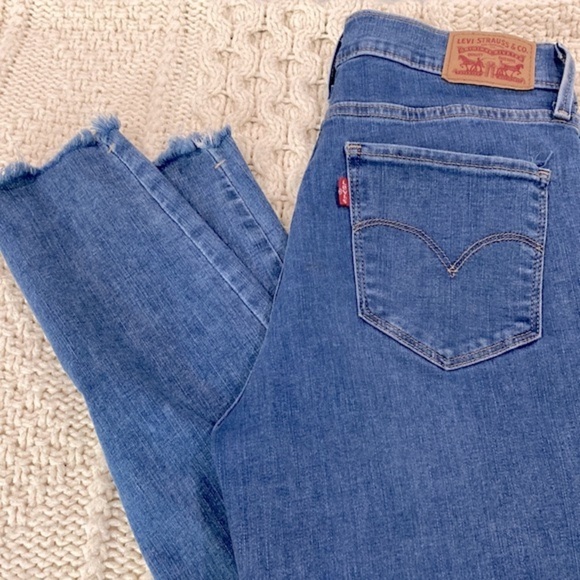 Levi’s high rise 720 super skinny distressed jeans size 28/30 - Picture 8 of 11